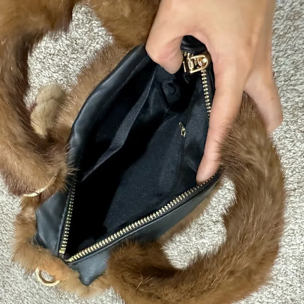 Handmade Real Muskrat Fur Top Handles Satchel With Mink Fur Flower Bag Charm